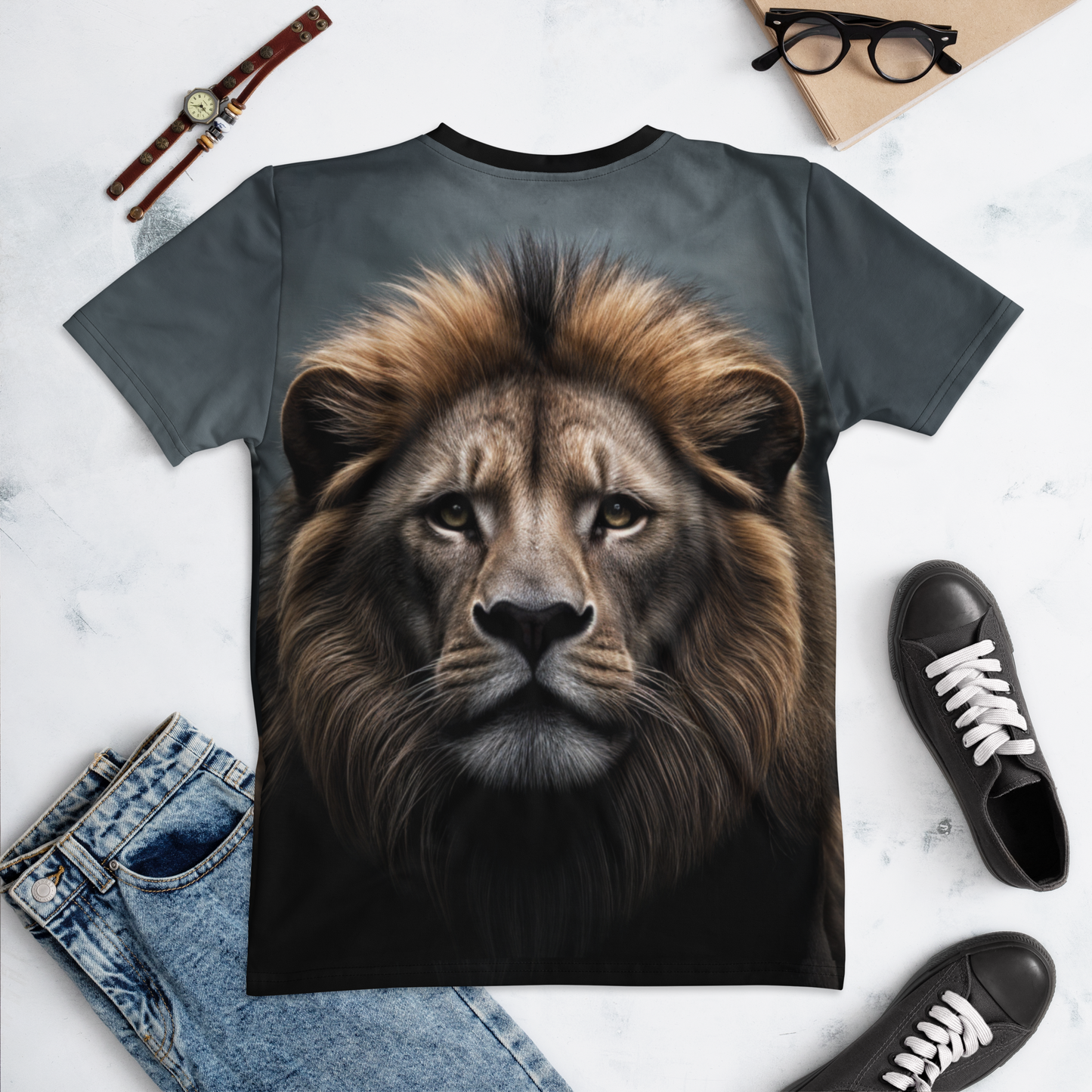 Women's T-shirt "Strength of the Lion"