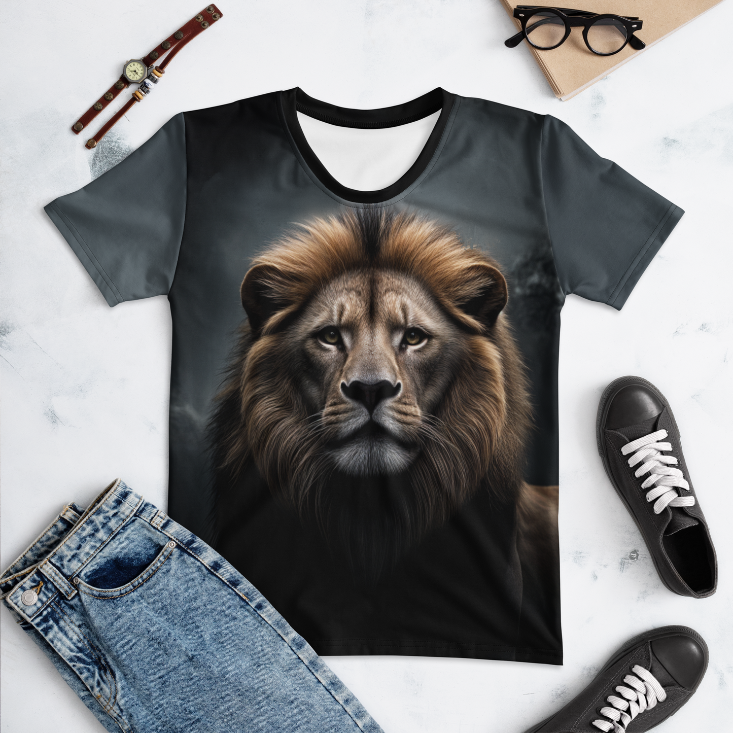 Women's T-shirt "Strength of the Lion"